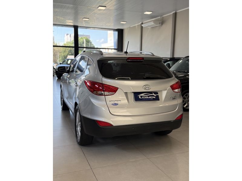 HYUNDAI IX35 2.0 MPI 4X2 16V 2013/2014 LEHMEN VEÍCULOS VENÂNCIO AIRES / Carros no Vale
