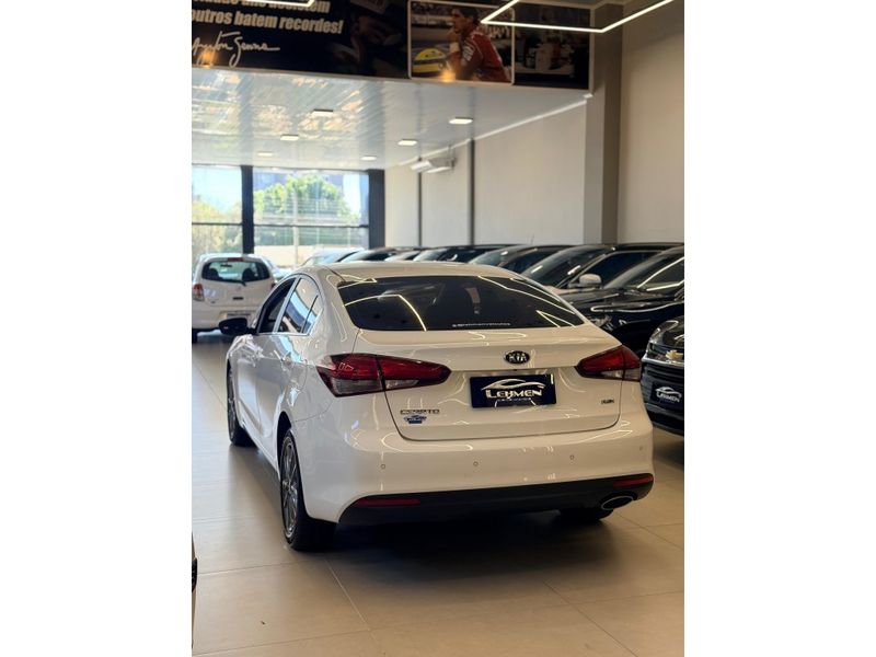 KIA CERATO 1.6 SX 16V 2018/2019 LEHMEN VEÍCULOS VENÂNCIO AIRES / Carros no Vale