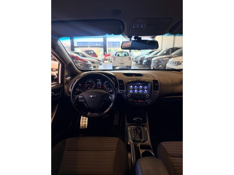 KIA CERATO 1.6 SX 16V 2018/2019 LEHMEN VEÍCULOS VENÂNCIO AIRES / Carros no Vale