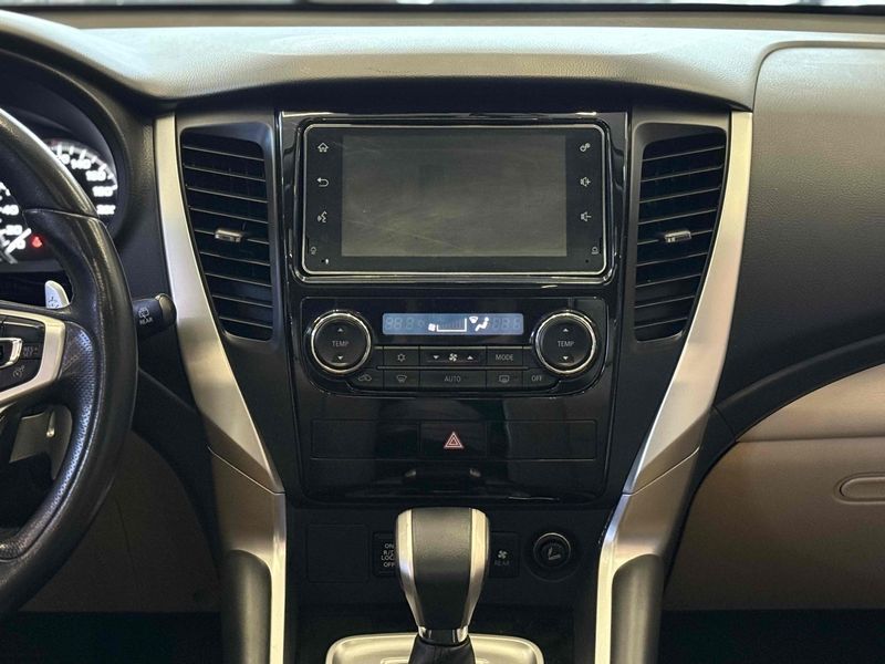 MITSUBISHI PAJERO SPORT 2.4 16V MIVEC TURBO HPE AWD 2019/2020 LEHMEN VEÍCULOS VENÂNCIO AIRES / Carros no Vale