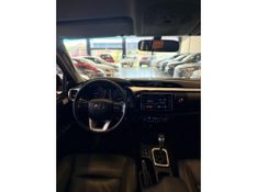TOYOTA HILUX 2.8 SRV 4X4 CD 16V 2017/2017 LEHMEN VEÍCULOS VENÂNCIO AIRES / Carros no Vale