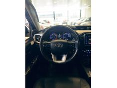 TOYOTA HILUX 2.8 SRV 4X4 CD 16V 2017/2017 LEHMEN VEÍCULOS VENÂNCIO AIRES / Carros no Vale