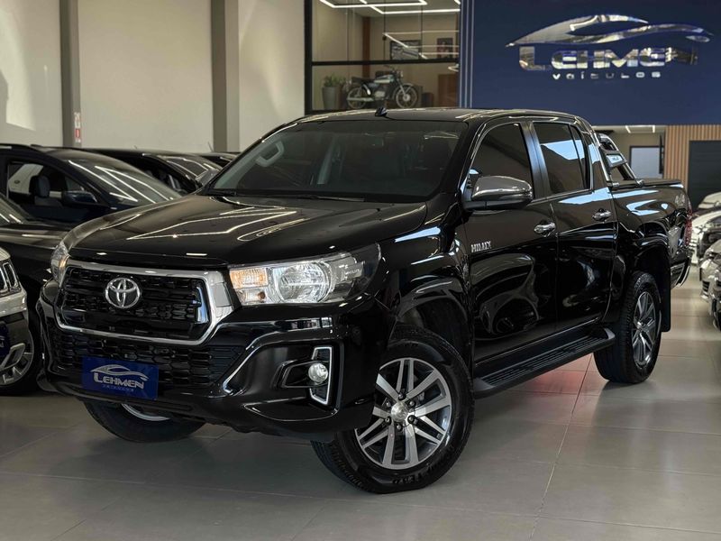 TOYOTA HILUX 2.8 SRV 4X4 CD 16V 2019/2019 LEHMEN VEÍCULOS VENÂNCIO AIRES / Carros no Vale