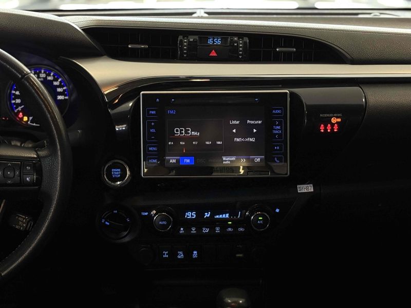 TOYOTA HILUX 2.8 SRV 4X4 CD 16V 2019/2019 LEHMEN VEÍCULOS VENÂNCIO AIRES / Carros no Vale