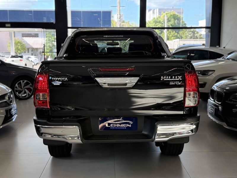 TOYOTA HILUX 2.8 SRV 4X4 CD 16V 2019/2019 LEHMEN VEÍCULOS VENÂNCIO AIRES / Carros no Vale