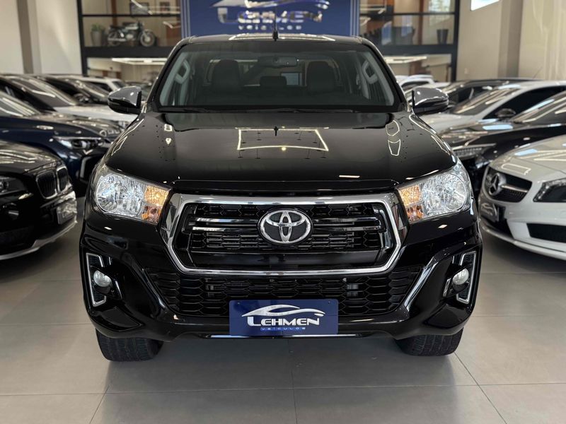 TOYOTA HILUX 2.8 SRV 4X4 CD 16V 2019/2019 LEHMEN VEÍCULOS VENÂNCIO AIRES / Carros no Vale