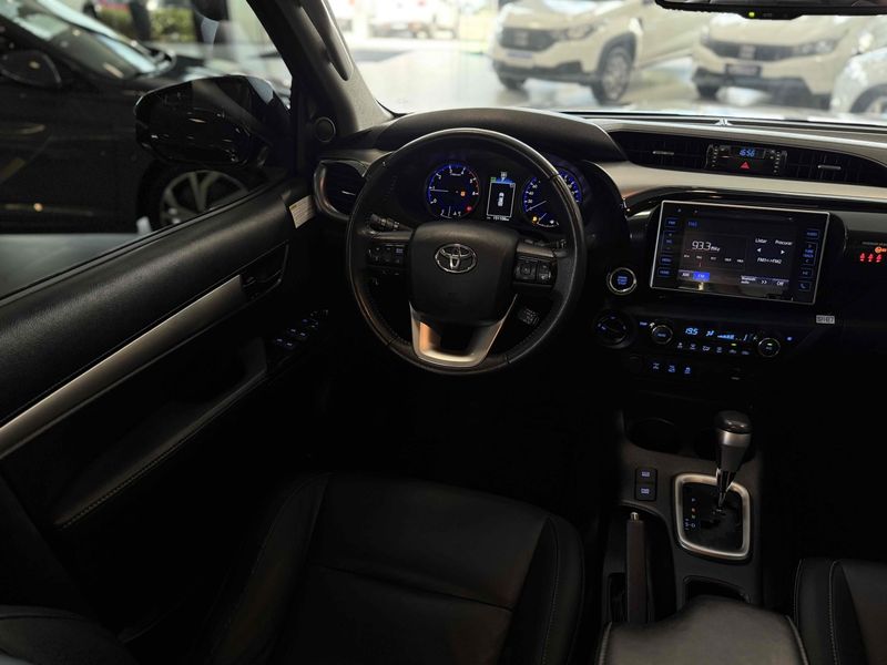 TOYOTA HILUX 2.8 SRV 4X4 CD 16V 2019/2019 LEHMEN VEÍCULOS VENÂNCIO AIRES / Carros no Vale