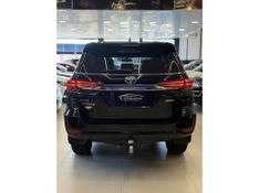 TOYOTA HILUX SW4 2.8 SRX 4X4 16V TURBO INTERCOOLER 2019/2019 LEHMEN VEÍCULOS VENÂNCIO AIRES / Carros no Vale