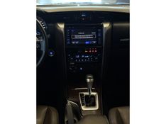 TOYOTA HILUX SW4 2.8 SRX 4X4 16V TURBO INTERCOOLER 2019/2019 LEHMEN VEÍCULOS VENÂNCIO AIRES / Carros no Vale