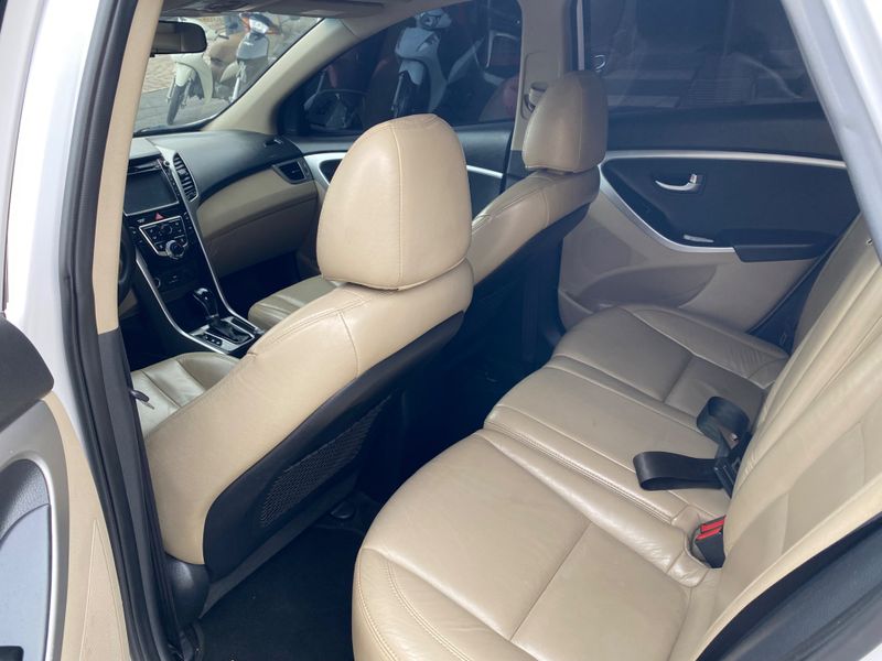 Hyundai I30 1.8 16v 2015/2016 NECO TOLATI VEÍCULOS VENÂNCIO AIRES / Carros no Vale