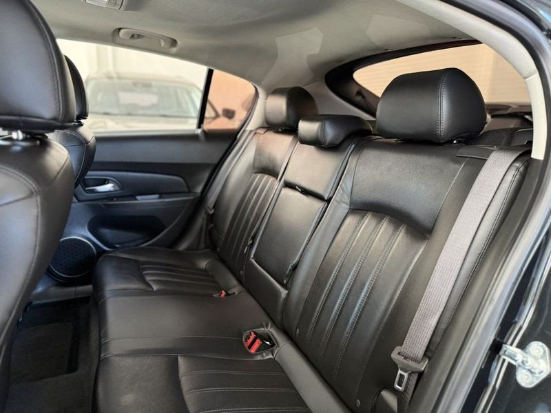 CHEVROLET CRUZE HATCH SPORT LTZ 1.8 AT6 2013 SÓ MOTOS E AUTOMÓVEIS SANTA CRUZ DO SUL / Carros no Vale