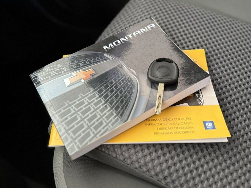 CHEVROLET MONTANA LS 1.4 PRETA 2015 SÓ MOTOS E AUTOMÓVEIS SANTA CRUZ DO SUL / Carros no Vale