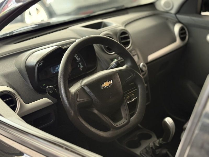 CHEVROLET MONTANA LS 1.4 PRETA 2015 SÓ MOTOS E AUTOMÓVEIS SANTA CRUZ DO SUL / Carros no Vale