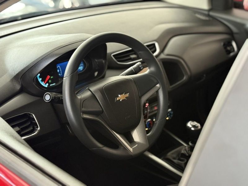 CHEVROLET ONIX HATCH LTZ 1.4 2015 SÓ MOTOS E AUTOMÓVEIS SANTA CRUZ DO SUL / Carros no Vale