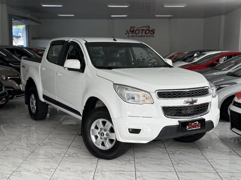 CHEVROLET S10 LT CD 2.8 TURBO 4X4 2015 SÓ MOTOS E AUTOMÓVEIS SANTA CRUZ DO SUL / Carros no Vale