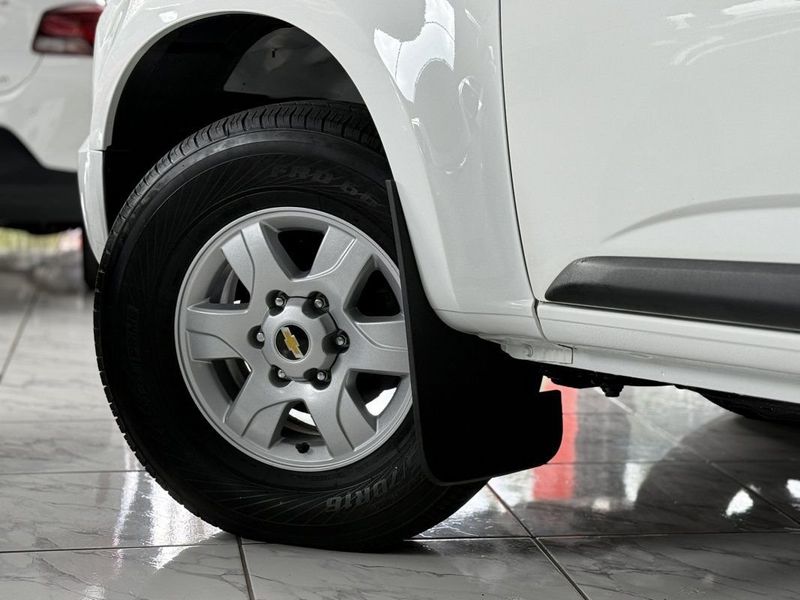 CHEVROLET S10 LT CD 2.8 TURBO 4X4 2015 SÓ MOTOS E AUTOMÓVEIS SANTA CRUZ DO SUL / Carros no Vale