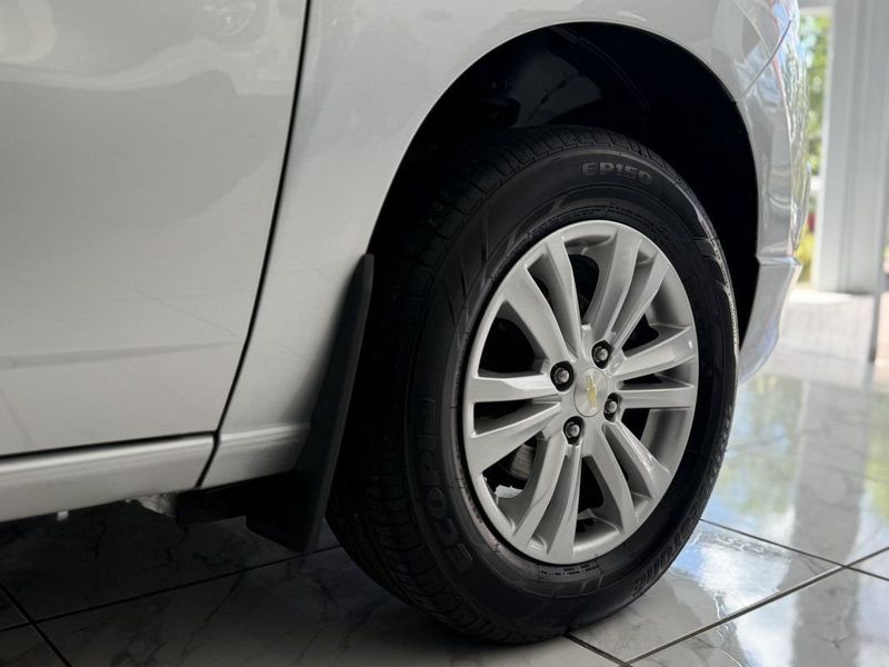 CHEVROLET SPIN LT 1.8 2014 SÓ MOTOS E AUTOMÓVEIS SANTA CRUZ DO SUL / Carros no Vale