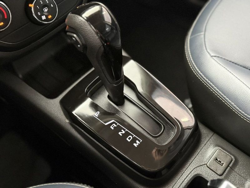 CHEVROLET SPIN PREMIER 1.8 AT6 2023 SÓ MOTOS E AUTOMÓVEIS SANTA CRUZ DO SUL / Carros no Vale