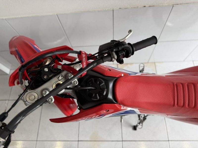 Honda Motos CRF 250F 2022 SÓ MOTOS E AUTOMÓVEIS SANTA CRUZ DO SUL / Carros no Vale