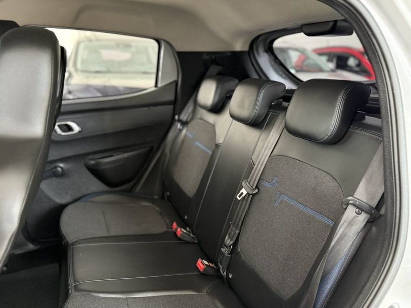 Renault KWID INTENSE 1.0 2025 SÓ MOTOS E AUTOMÓVEIS SANTA CRUZ DO SUL / Carros no Vale