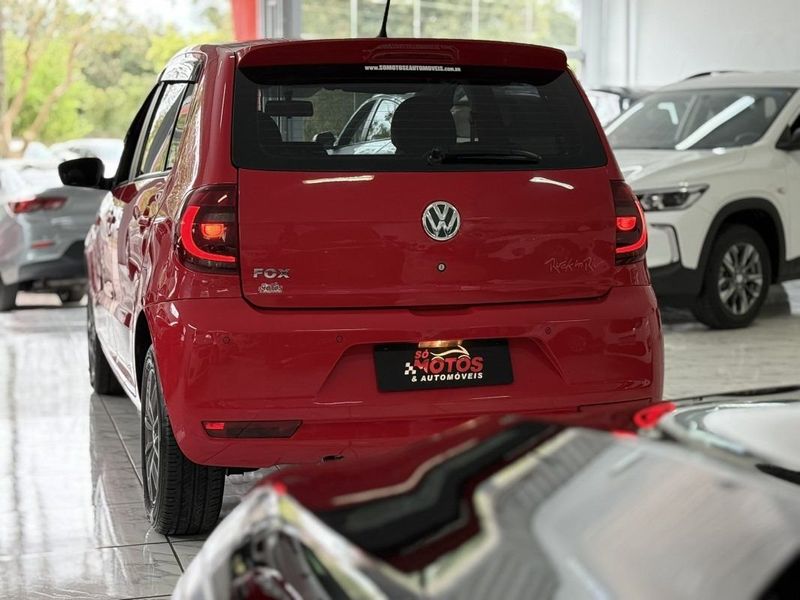 VOLKSWAGEN FOX ROCK IN RIO 1.6 2014 SÓ MOTOS E AUTOMÓVEIS SANTA CRUZ DO SUL / Carros no Vale