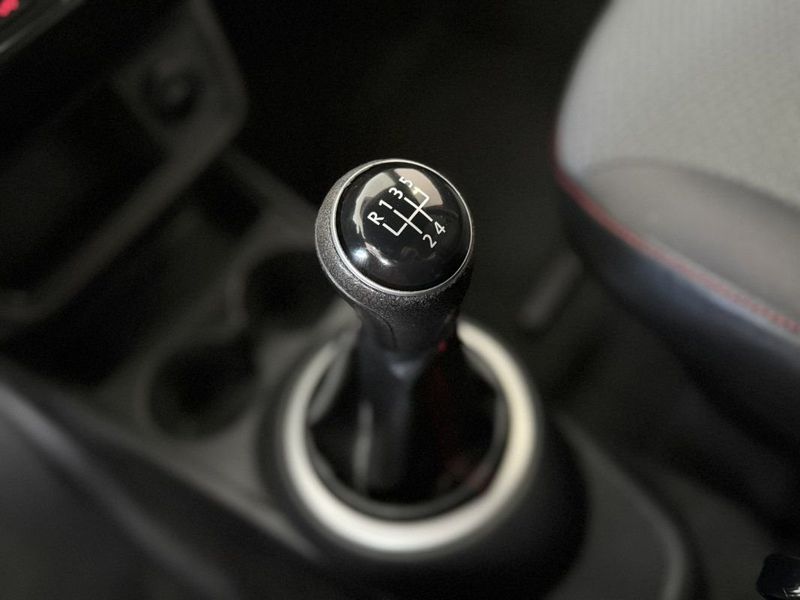 VOLKSWAGEN GOL ROCK IN RIO 1.0 2016 SÓ MOTOS E AUTOMÓVEIS SANTA CRUZ DO SUL / Carros no Vale