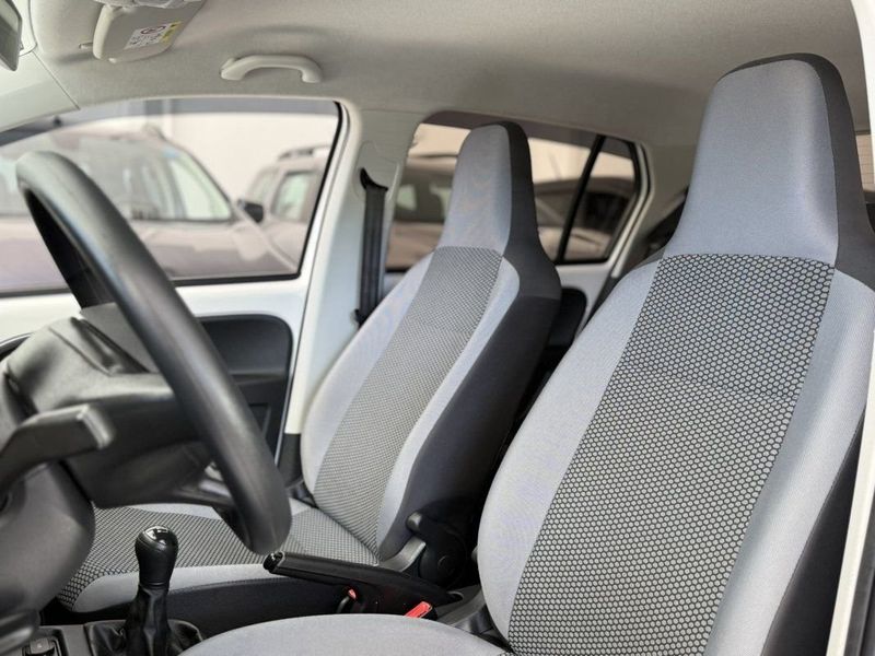 VOLKSWAGEN UP! MOVE 1.0 TSI 2017 SÓ MOTOS E AUTOMÓVEIS SANTA CRUZ DO SUL / Carros no Vale