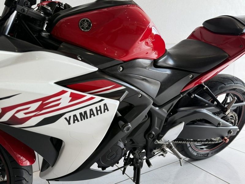 Yamaha YZF R3 ABS 2016 SÓ MOTOS E AUTOMÓVEIS SANTA CRUZ DO SUL / Carros no Vale