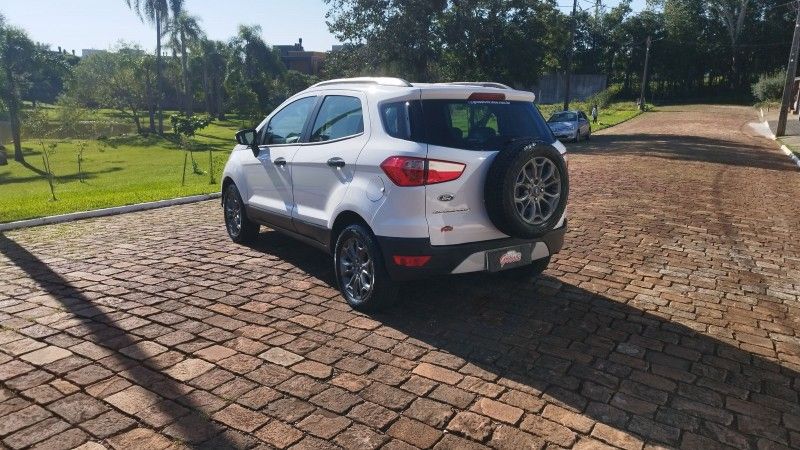Ford ECOSPORT 1.6 FREESTYLE 2014 GRASSI VEÍCULOS LAJEADO / Carros no Vale
