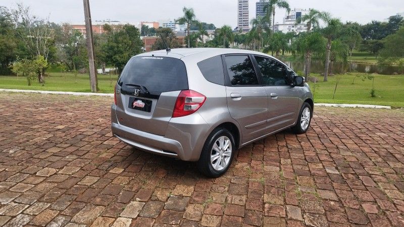 Honda FIT LX 1.4 2013 GRASSI VEÍCULOS LAJEADO / Carros no Vale