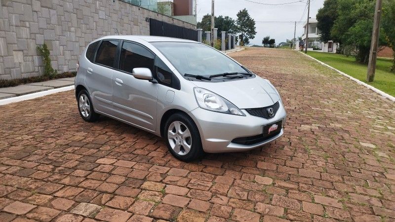 Honda FIT LXL 1.4 2009 GRASSI VEÍCULOS LAJEADO / Carros no Vale