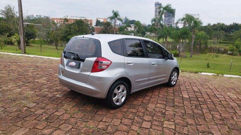 Honda FIT LXL 1.4 2009 GRASSI VEÍCULOS LAJEADO / Carros no Vale