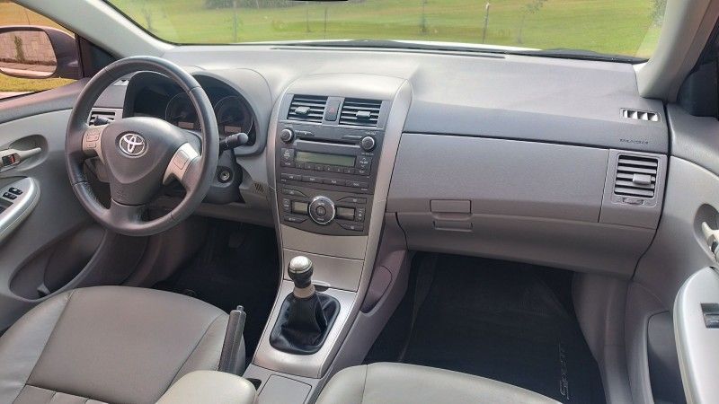 Toyota COROLLA XEi 1.8 2010 GRASSI VEÍCULOS LAJEADO / Carros no Vale