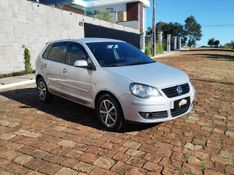 Volkswagen POLO HATCH SPORTLINE 1.6 2009 GRASSI VEÍCULOS LAJEADO / Carros no Vale