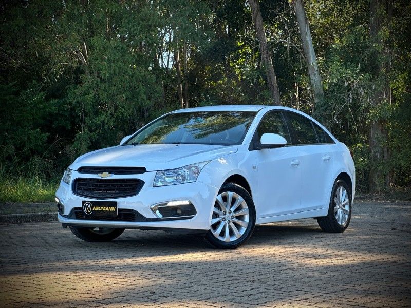 Chevrolet CRUZE SEDAN LT 1.8 2015 NEUMANN VEÍCULOS ARROIO DO MEIO / Carros no Vale