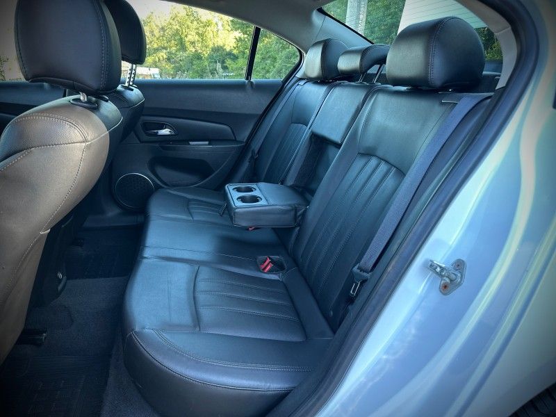 Chevrolet CRUZE SEDAN LT 1.8 2015 NEUMANN VEÍCULOS ARROIO DO MEIO / Carros no Vale