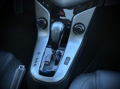 Chevrolet CRUZE SEDAN LT 1.8 2015 NEUMANN VEÍCULOS ARROIO DO MEIO / Carros no Vale