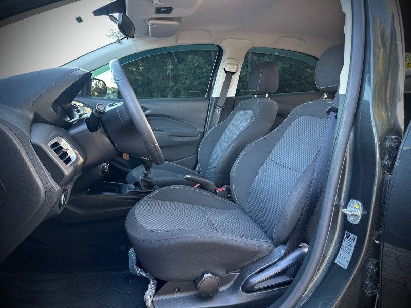 Chevrolet ONIX LT 1.0 2017 NEUMANN VEÍCULOS ARROIO DO MEIO / Carros no Vale
