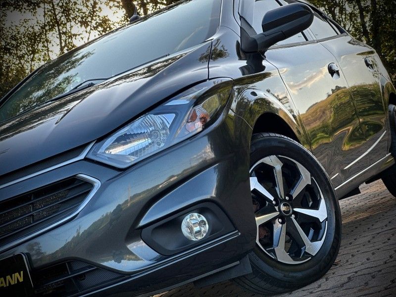 Chevrolet ONIX LT 1.0 2017 NEUMANN VEÍCULOS ARROIO DO MEIO / Carros no Vale