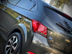 Chevrolet ONIX LT 1.0 2017 NEUMANN VEÍCULOS ARROIO DO MEIO / Carros no Vale