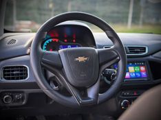 Chevrolet ONIX LT 1.4 2013 NEUMANN VEÍCULOS ARROIO DO MEIO / Carros no Vale