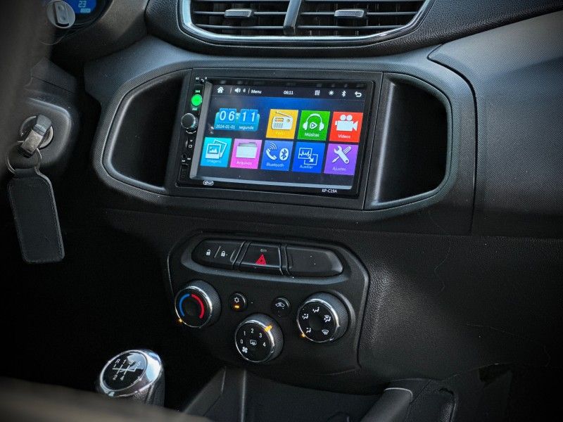 Chevrolet ONIX LT 1.4 2013 NEUMANN VEÍCULOS ARROIO DO MEIO / Carros no Vale