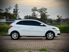 Chevrolet ONIX LT 1.4 2013 NEUMANN VEÍCULOS ARROIO DO MEIO / Carros no Vale