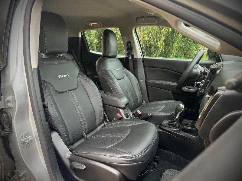 Fiat TORO FREEDOM 1.8 2017 NEUMANN VEÍCULOS ARROIO DO MEIO / Carros no Vale