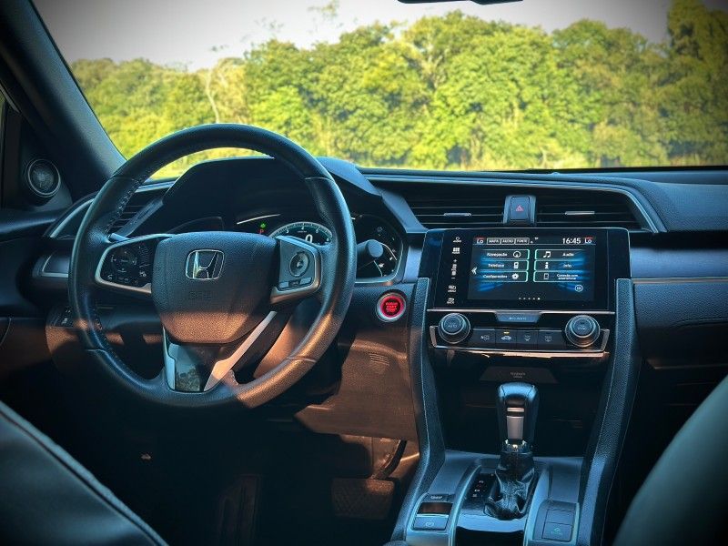 Honda CIVIC SEDAN TOURING 1.5L 2017 NEUMANN VEÍCULOS ARROIO DO MEIO / Carros no Vale