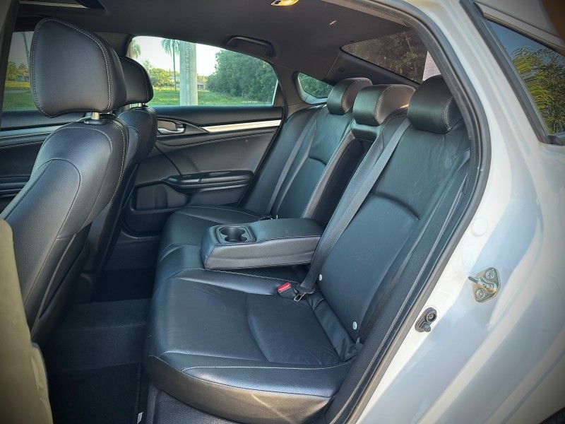 Honda CIVIC SEDAN TOURING 1.5L 2017 NEUMANN VEÍCULOS ARROIO DO MEIO / Carros no Vale