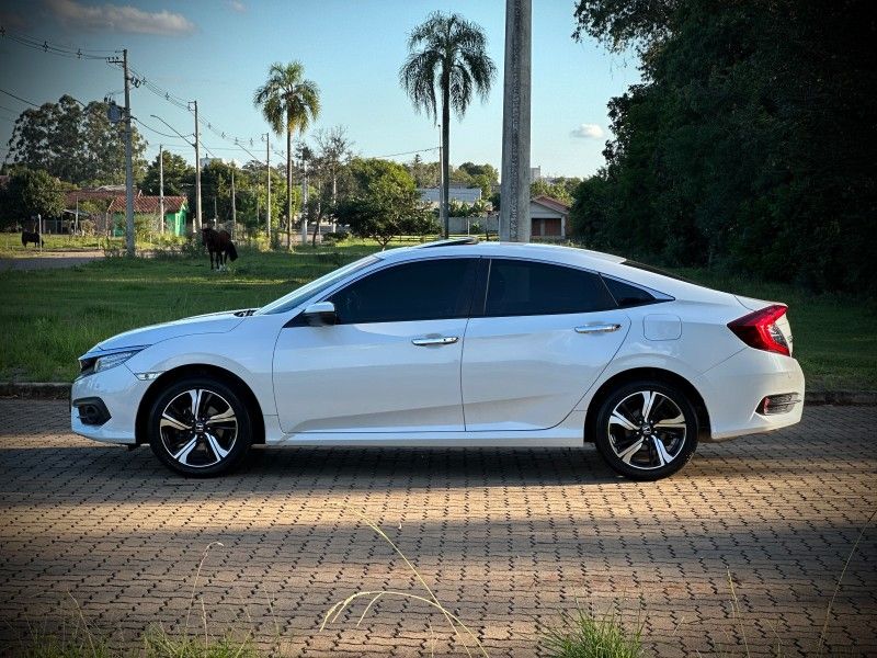 Honda CIVIC SEDAN TOURING 1.5L 2017 NEUMANN VEÍCULOS ARROIO DO MEIO / Carros no Vale