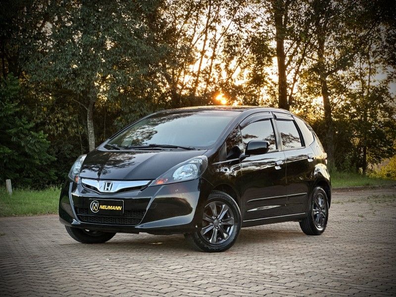 Honda FIT LX 1.4 2014 NEUMANN VEÍCULOS ARROIO DO MEIO / Carros no Vale