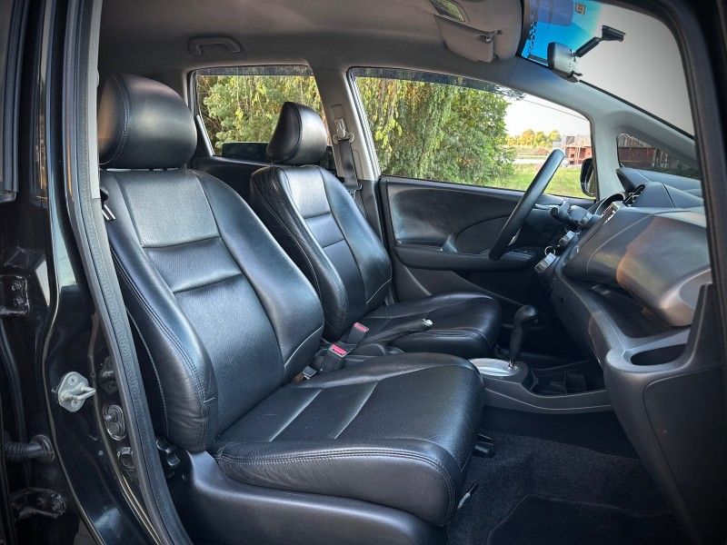 Honda FIT LX 1.4 2014 NEUMANN VEÍCULOS ARROIO DO MEIO / Carros no Vale