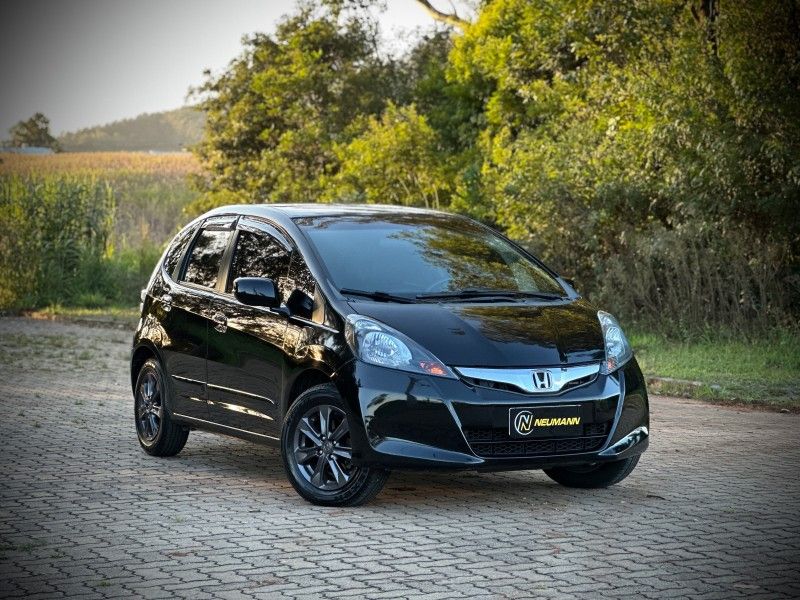 Honda FIT LX 1.4 2014 NEUMANN VEÍCULOS ARROIO DO MEIO / Carros no Vale